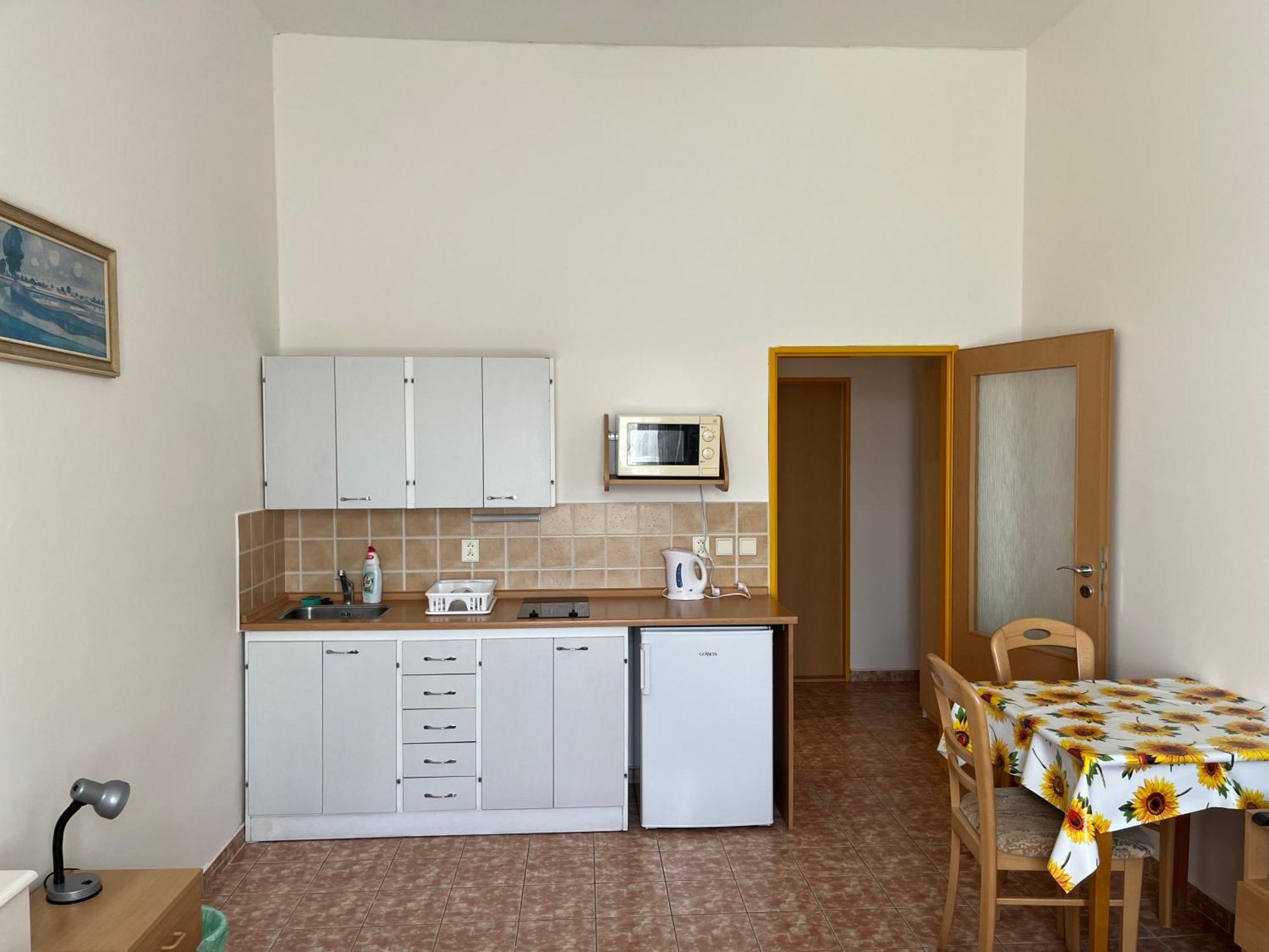 Apartmanovy Dum Obecna Skola Svetlik Kültér fotó