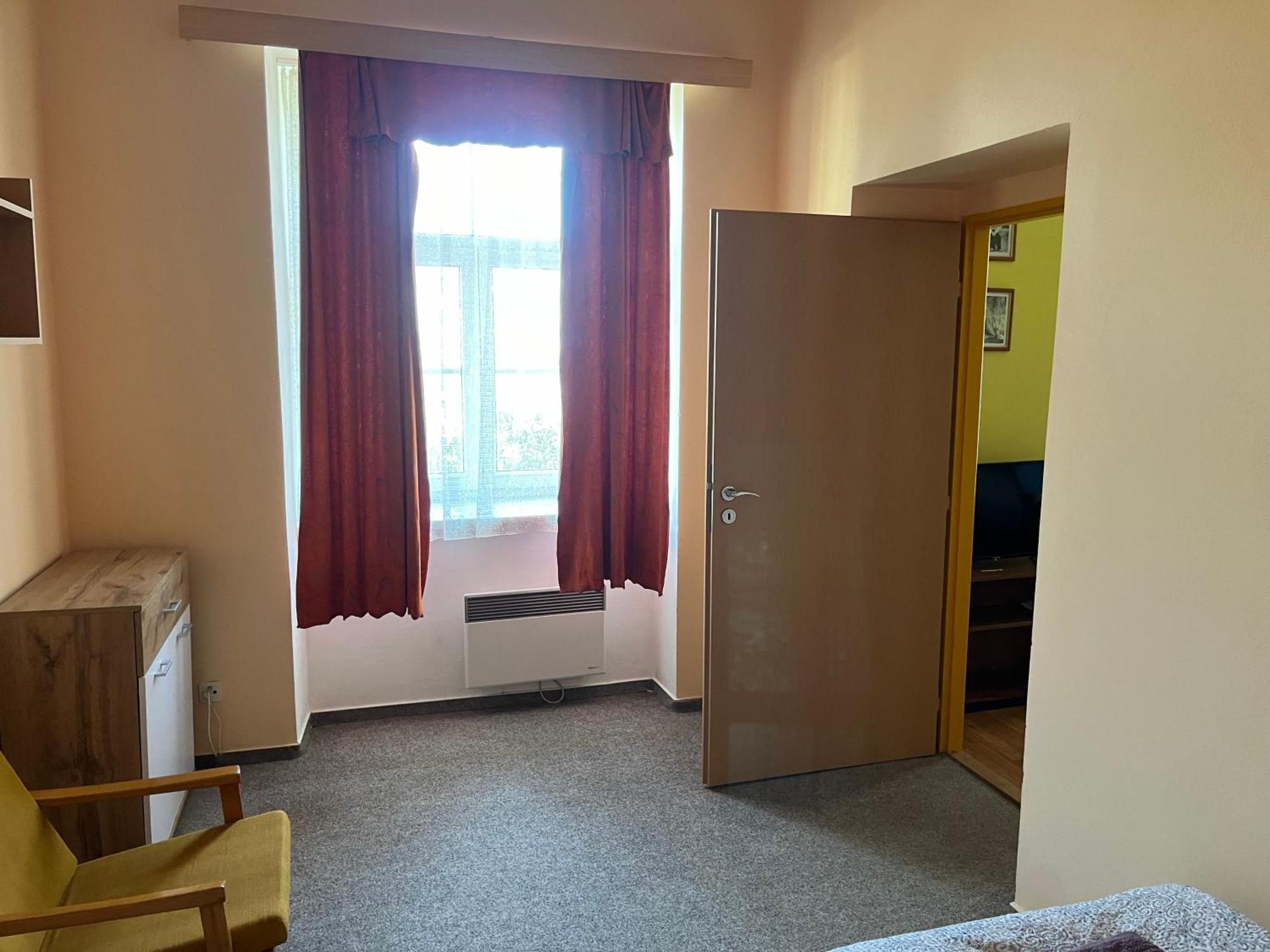 Apartmanovy Dum Obecna Skola Svetlik Kültér fotó