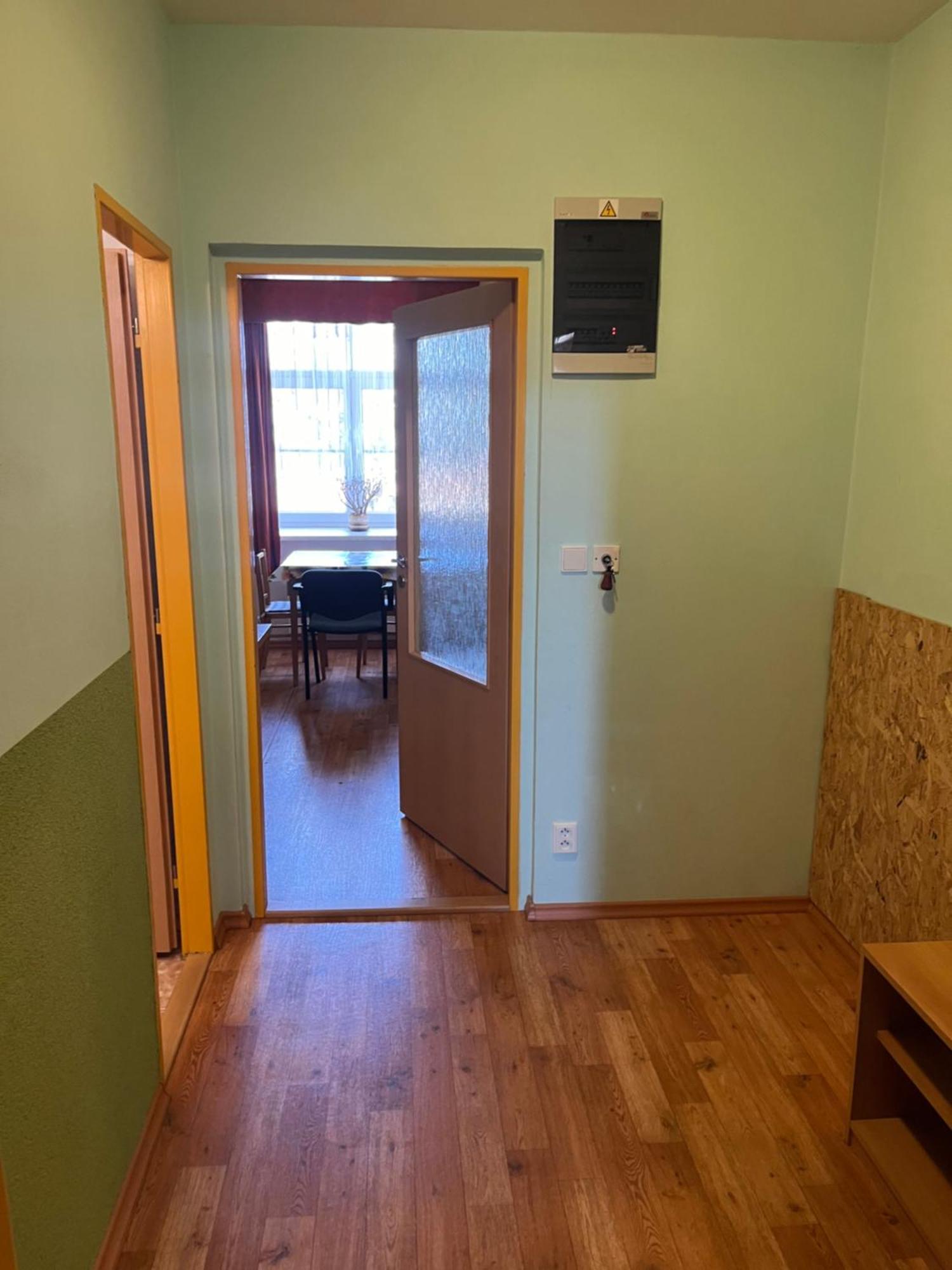 Apartmanovy Dum Obecna Skola Svetlik Kültér fotó
