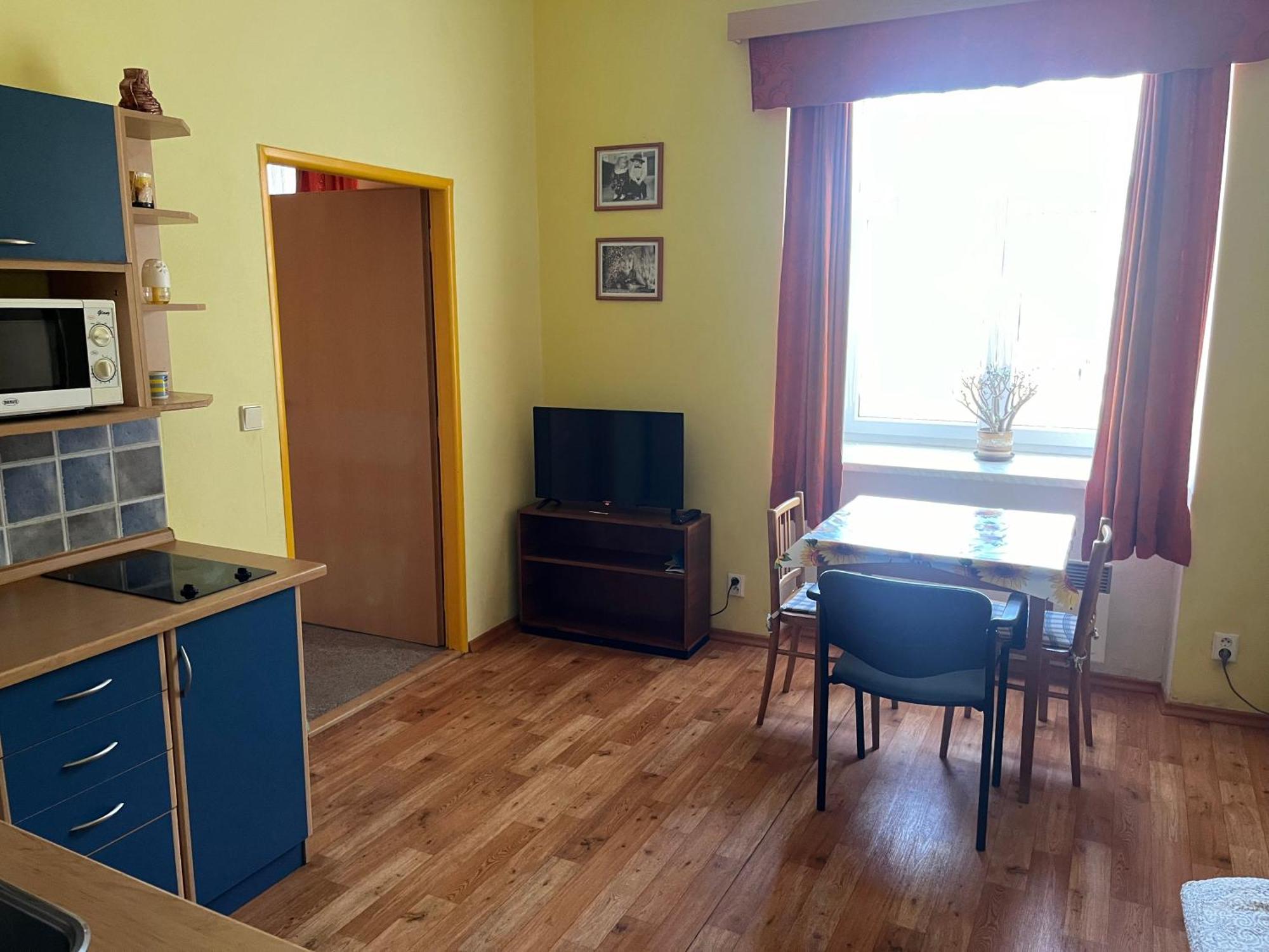 Apartmanovy Dum Obecna Skola Svetlik Kültér fotó